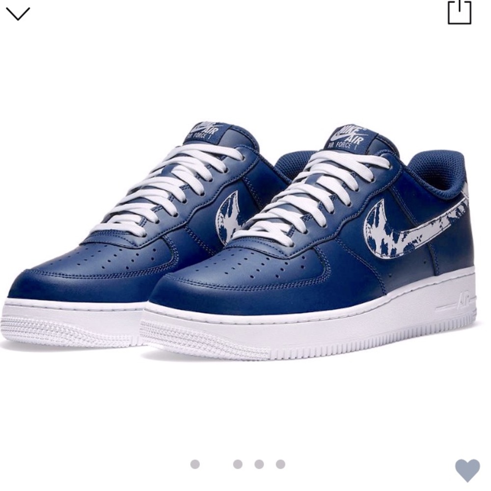 Nike Air Force pen animal swoosh